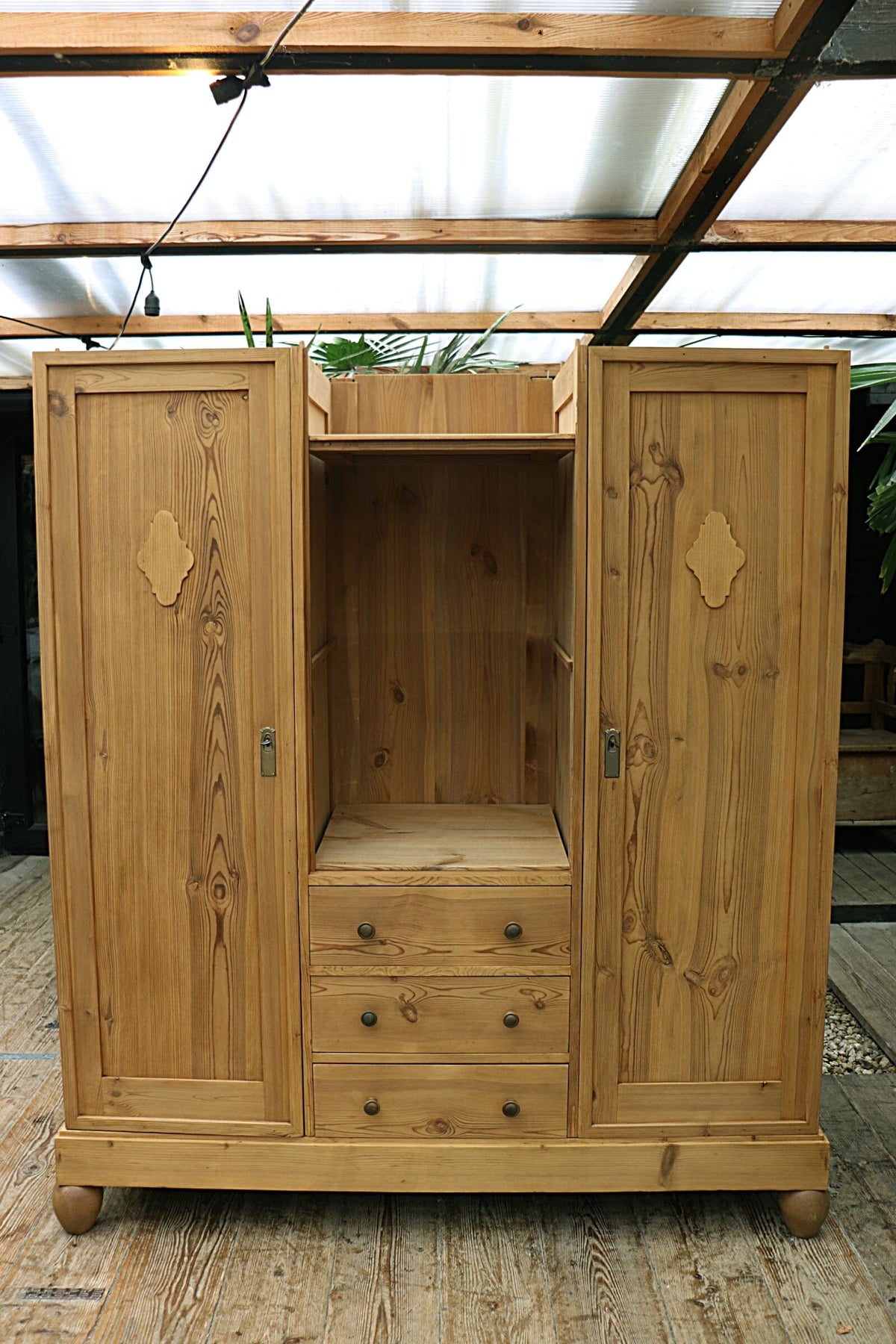 🤩 Stunning! Quality! Big Old Pine Triple Knock Down Combination Wardrobe 🤩