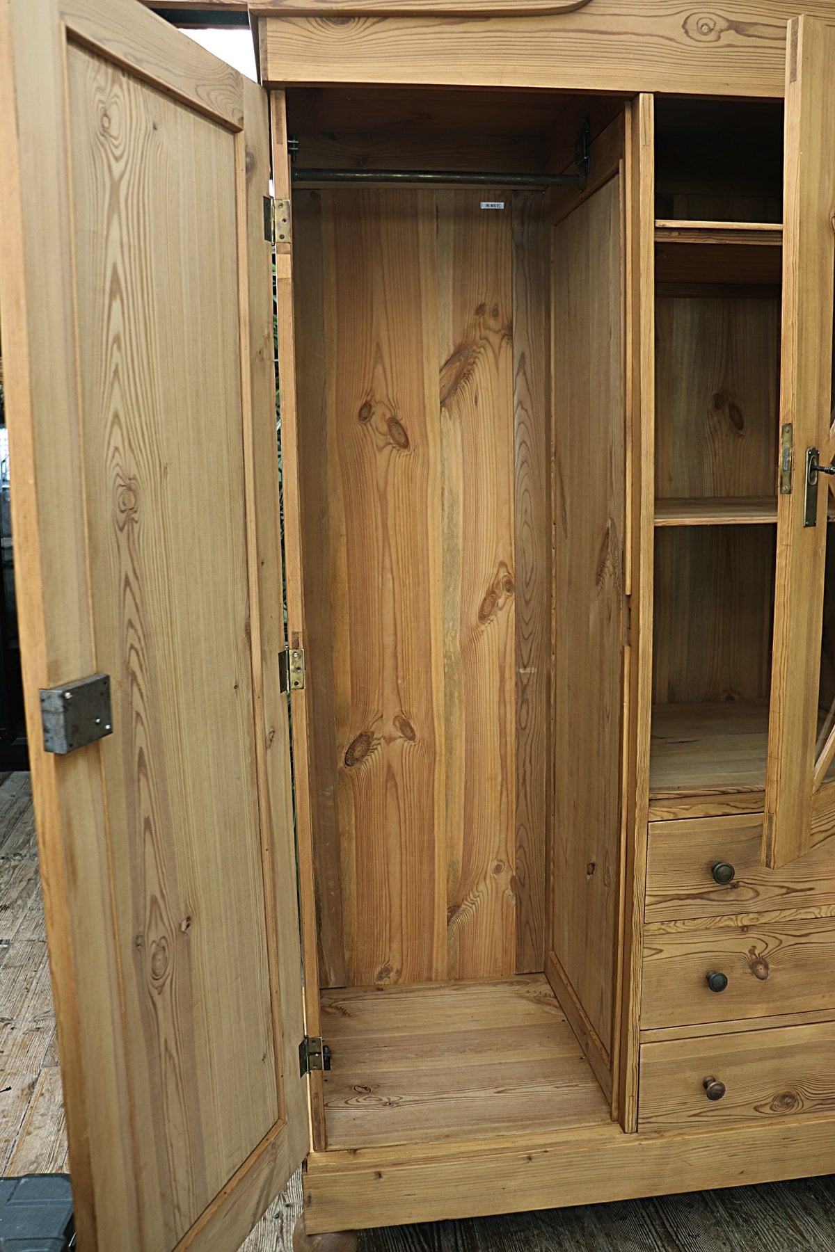 🤩 Stunning! Quality! Big Old Pine Triple Knock Down Combination Wardrobe 🤩