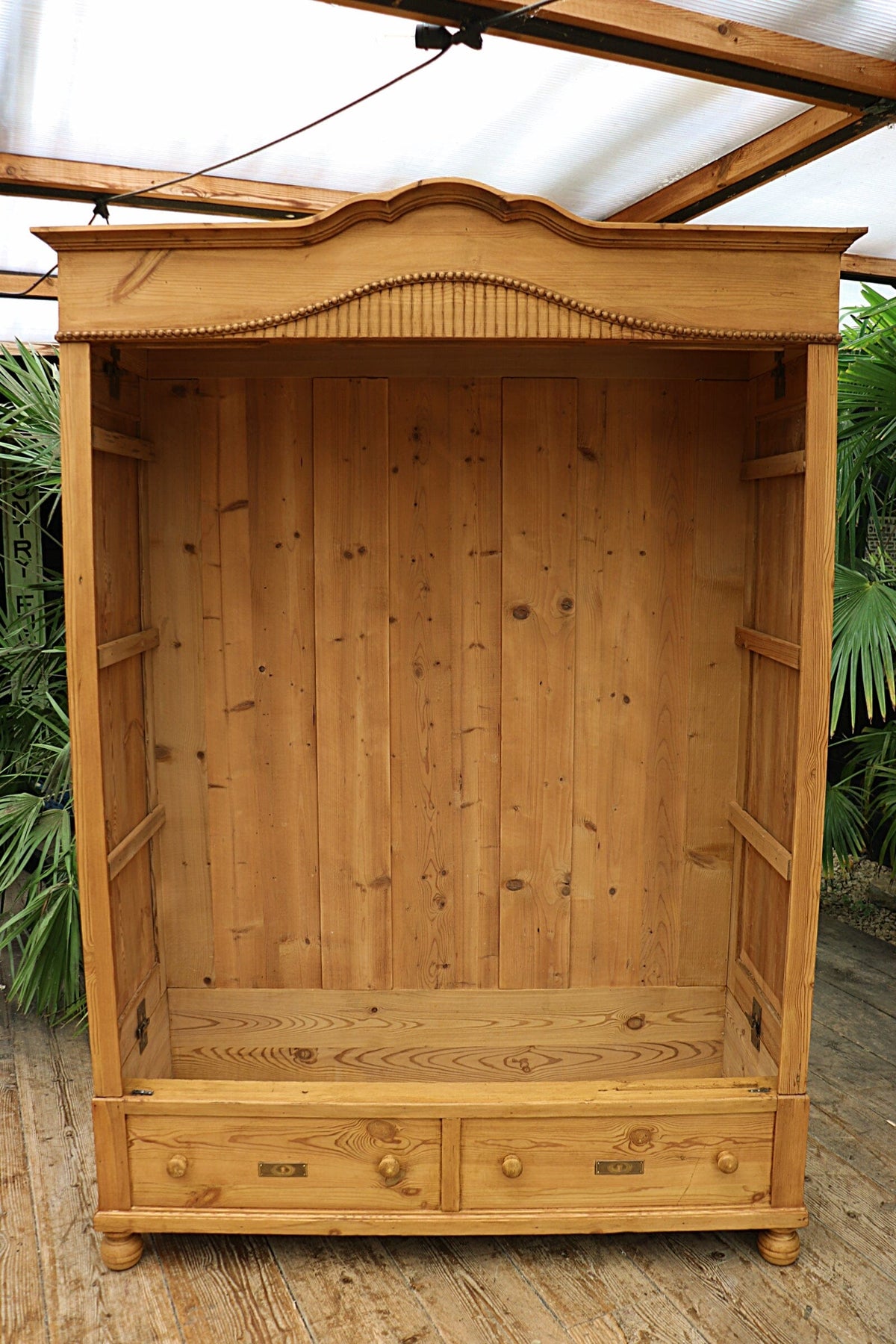 🥰 WOW! Old Pine Triple Knock Down Wardrobe - Multiple Shelf/ Rail Options! 🥰
