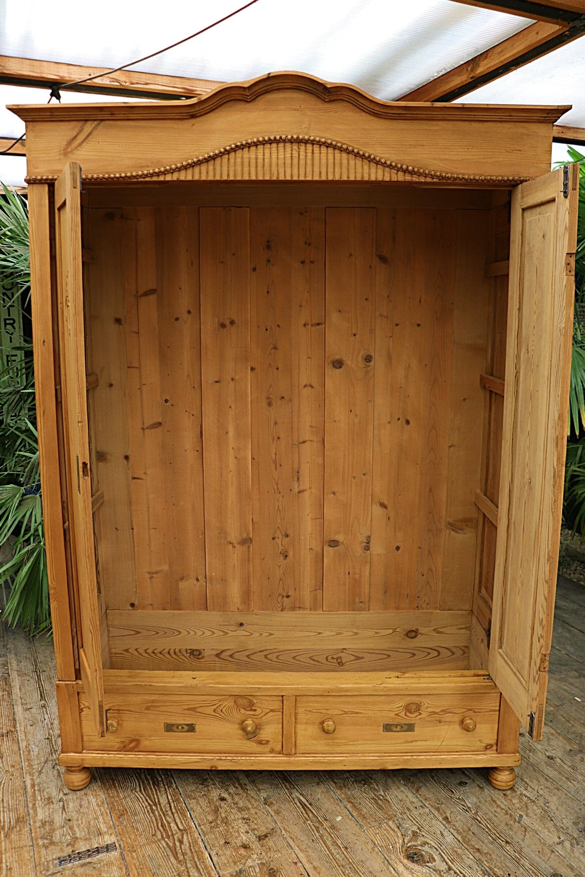 🥰 WOW! Old Pine Triple Knock Down Wardrobe - Multiple Shelf/ Rail Options! 🥰
