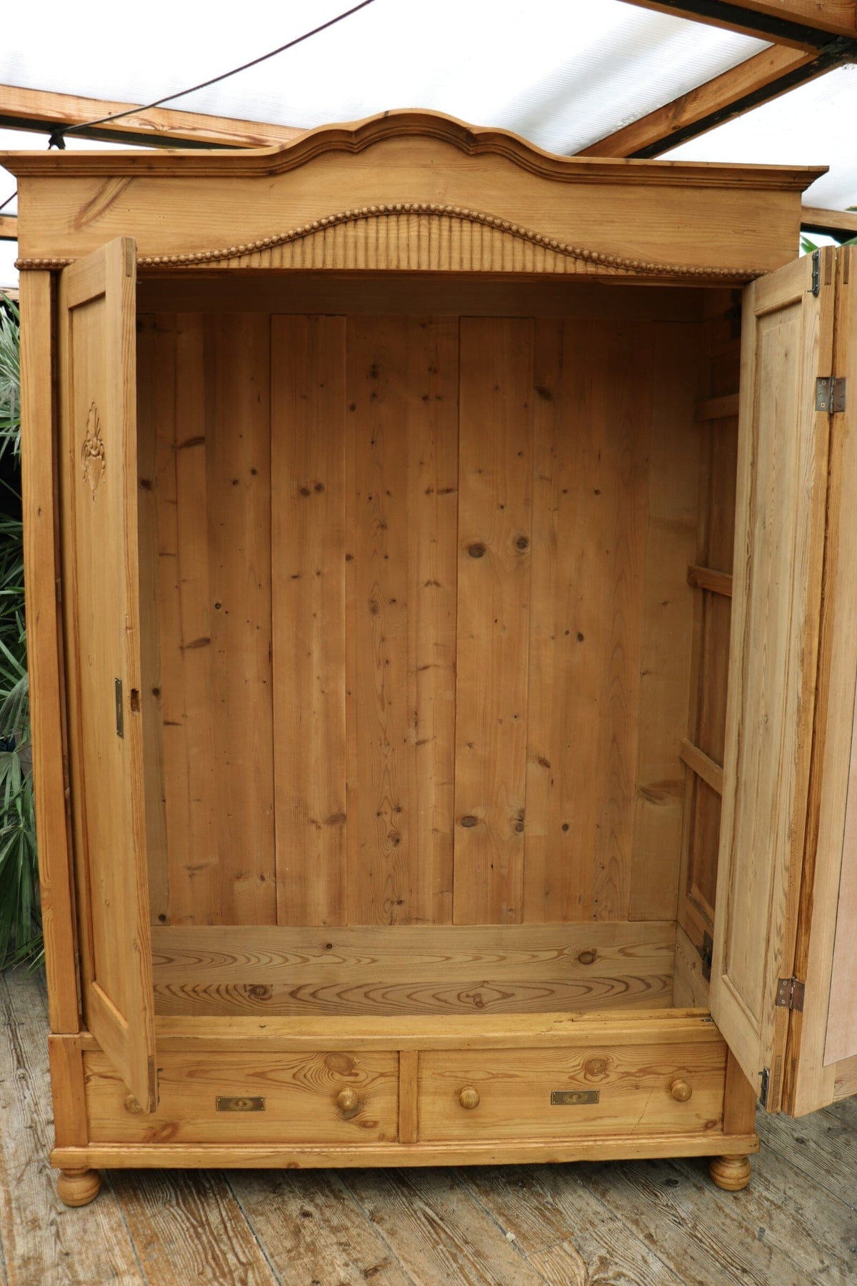 🥰 WOW! Old Pine Triple Knock Down Wardrobe - Multiple Shelf/ Rail Options! 🥰