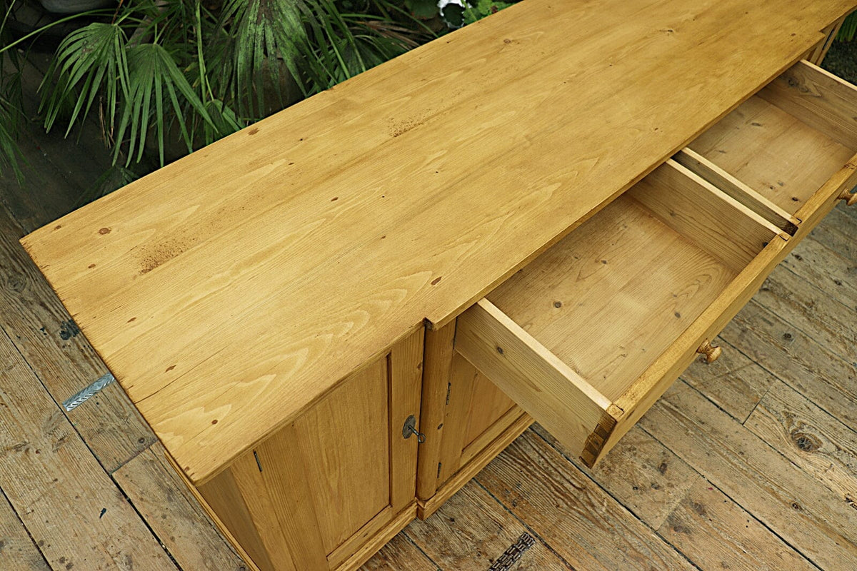 💕 Big! Old 2m Pine Dresser Base/ Sideboard/ TV Stand 💕