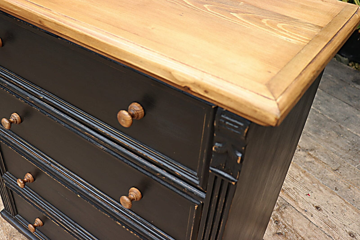 😍 Lovely! Old Style Pine/Black Painted Chest Drawers/ Bedside/ Sideboard 😍