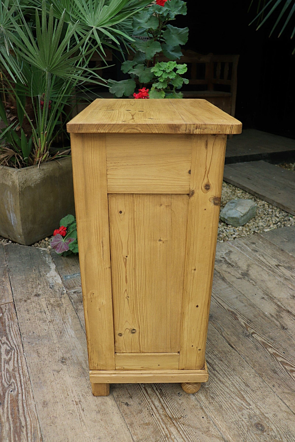 ❤️ Single Original Old Antique Pine Bedside Cabinet/ Cupboard/ Lamp Table ❤️