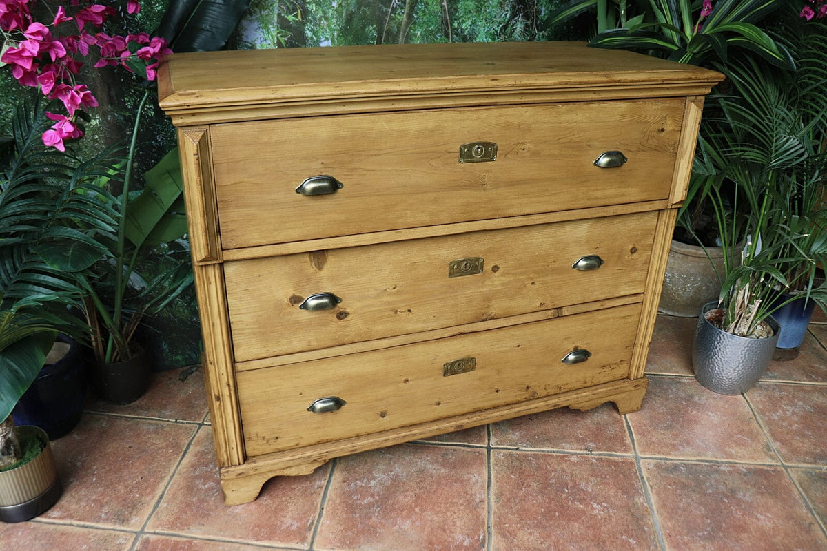 🩷 BIG!! Old Victorian Pine Chest Drawers/ Sideboard/ Kitchen/ TV Stand 🩷
