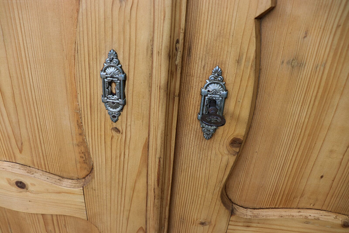 🤩 Very Old! Pine Shelved Cupboard-Linen/ Larder/ Food/ Office/ Wardrobe 🤩