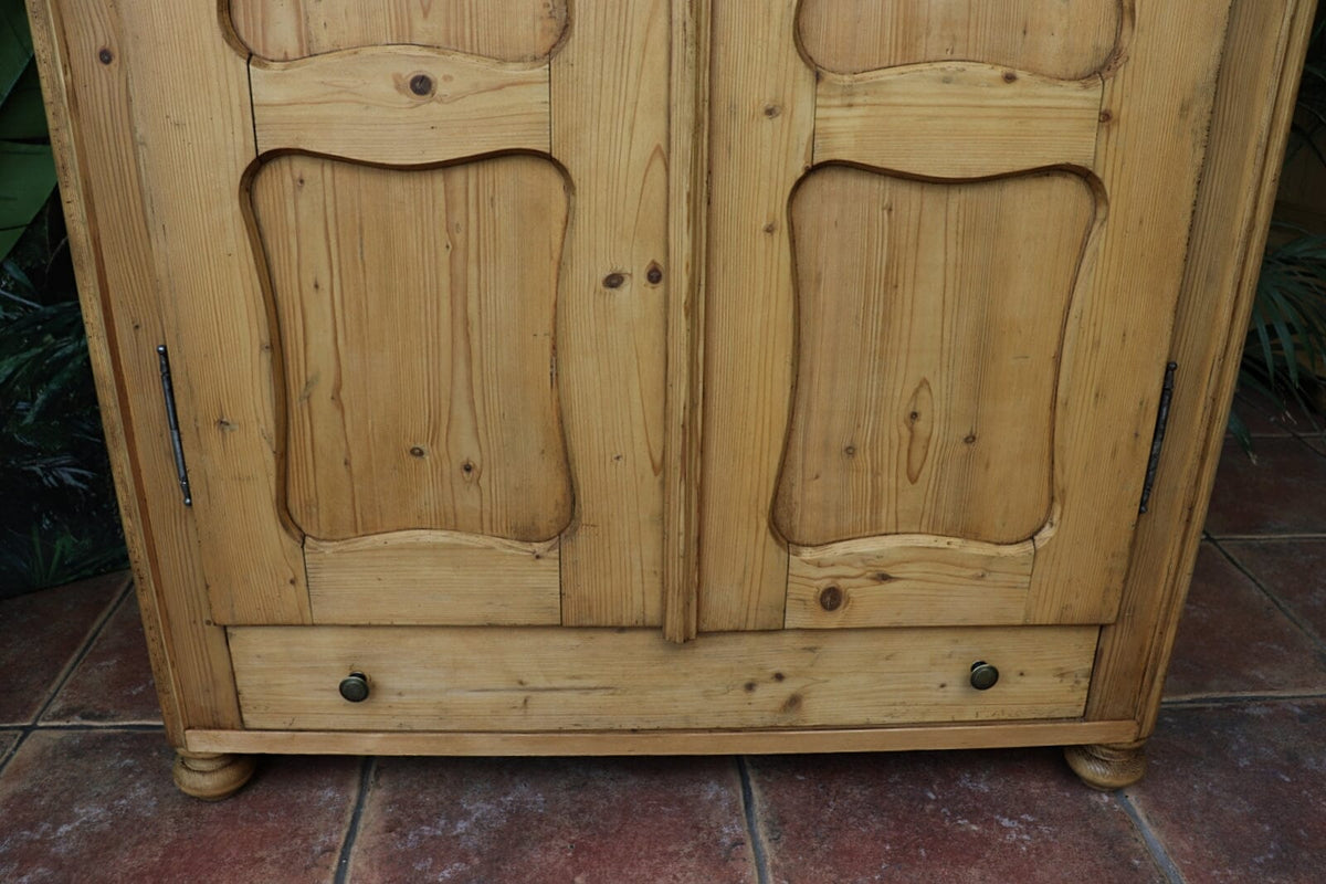 🤩 Very Old! Pine Shelved Cupboard-Linen/ Larder/ Food/ Office/ Wardrobe 🤩
