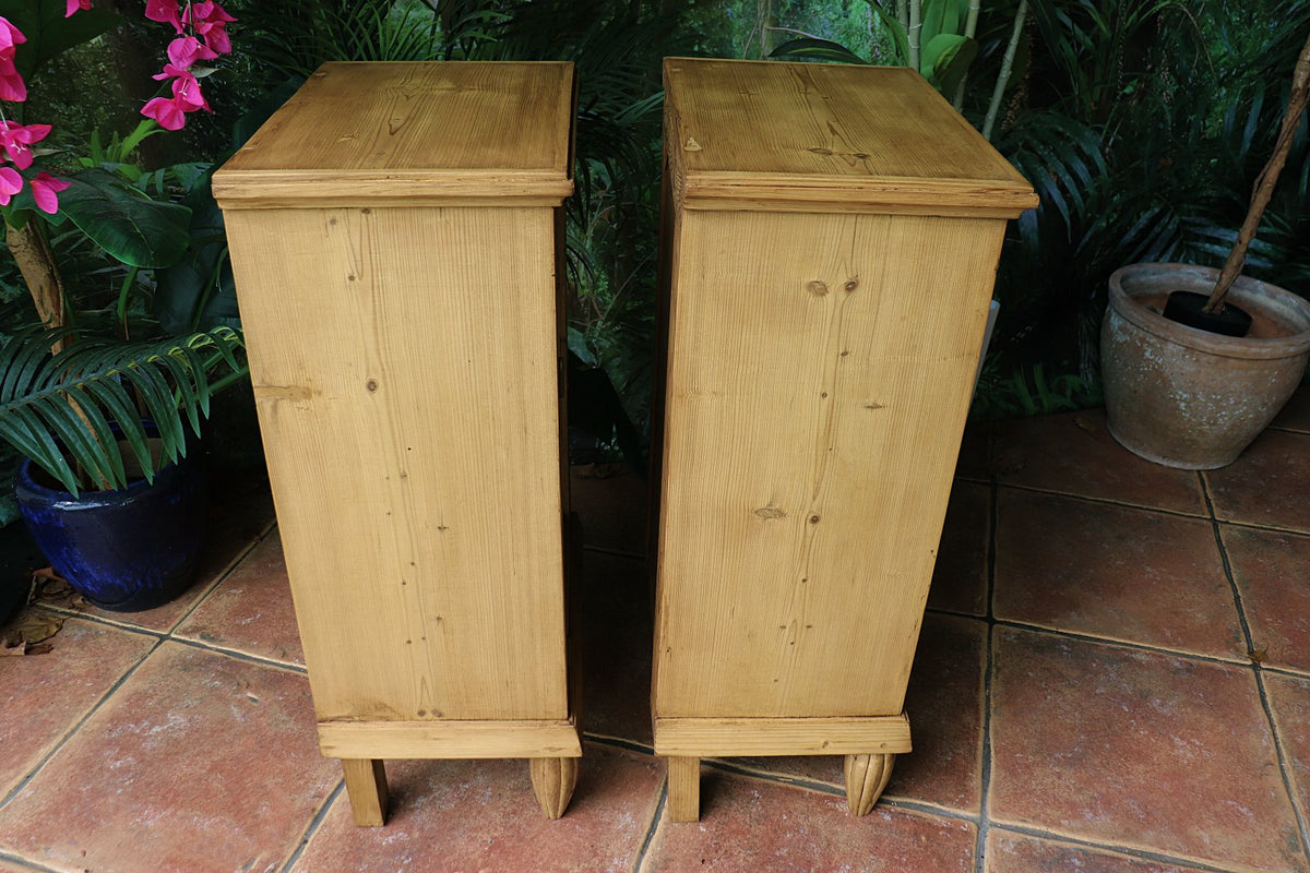 ❤️ Exceptional! Pair Original Old/ Antique Pine Bedside Cabinets/Cupboards ❤️