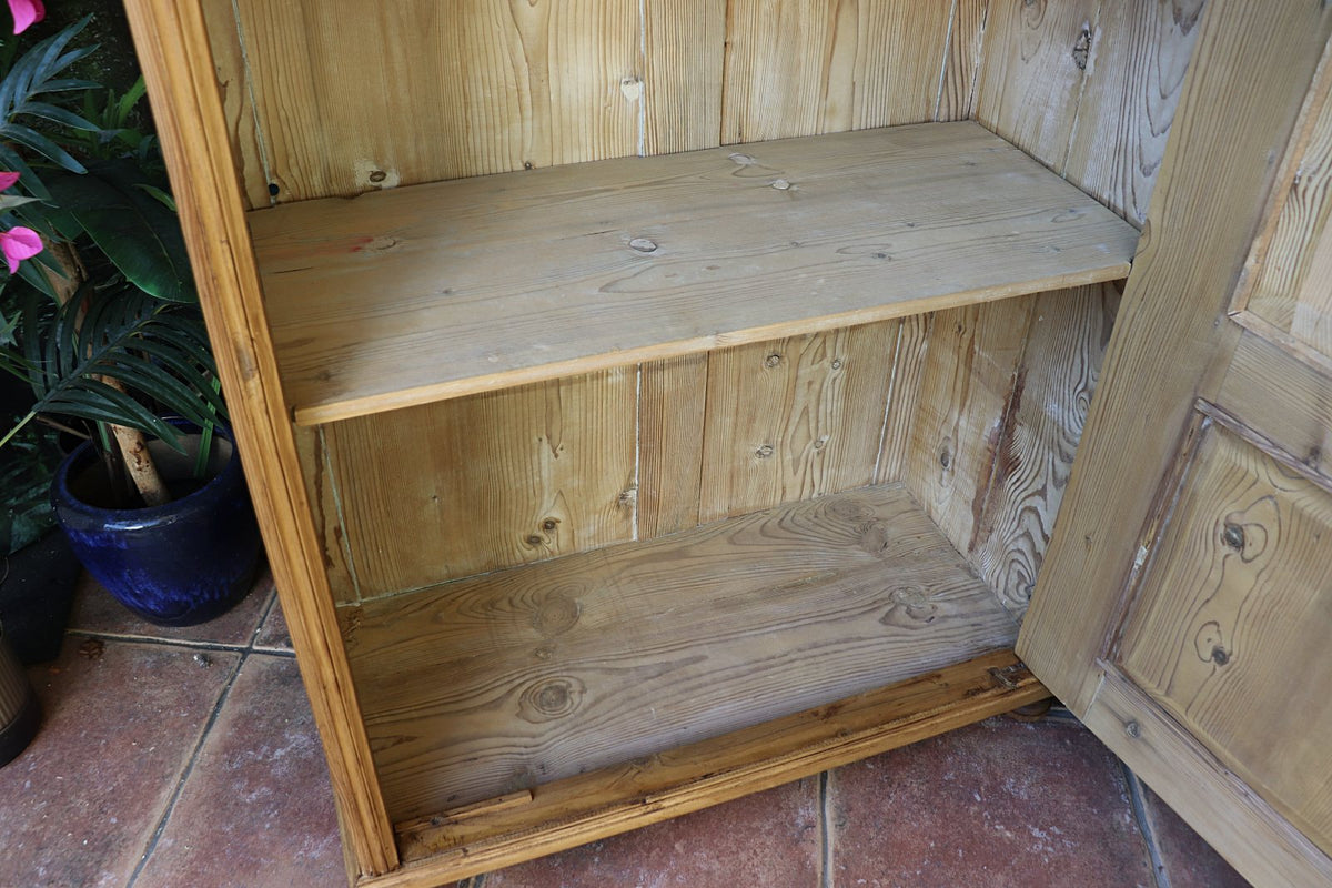 😍 Fantastic! Old Antique Pine Cupboard/ Wardrobe-Linen/ Larder/ Food/ Office 😍