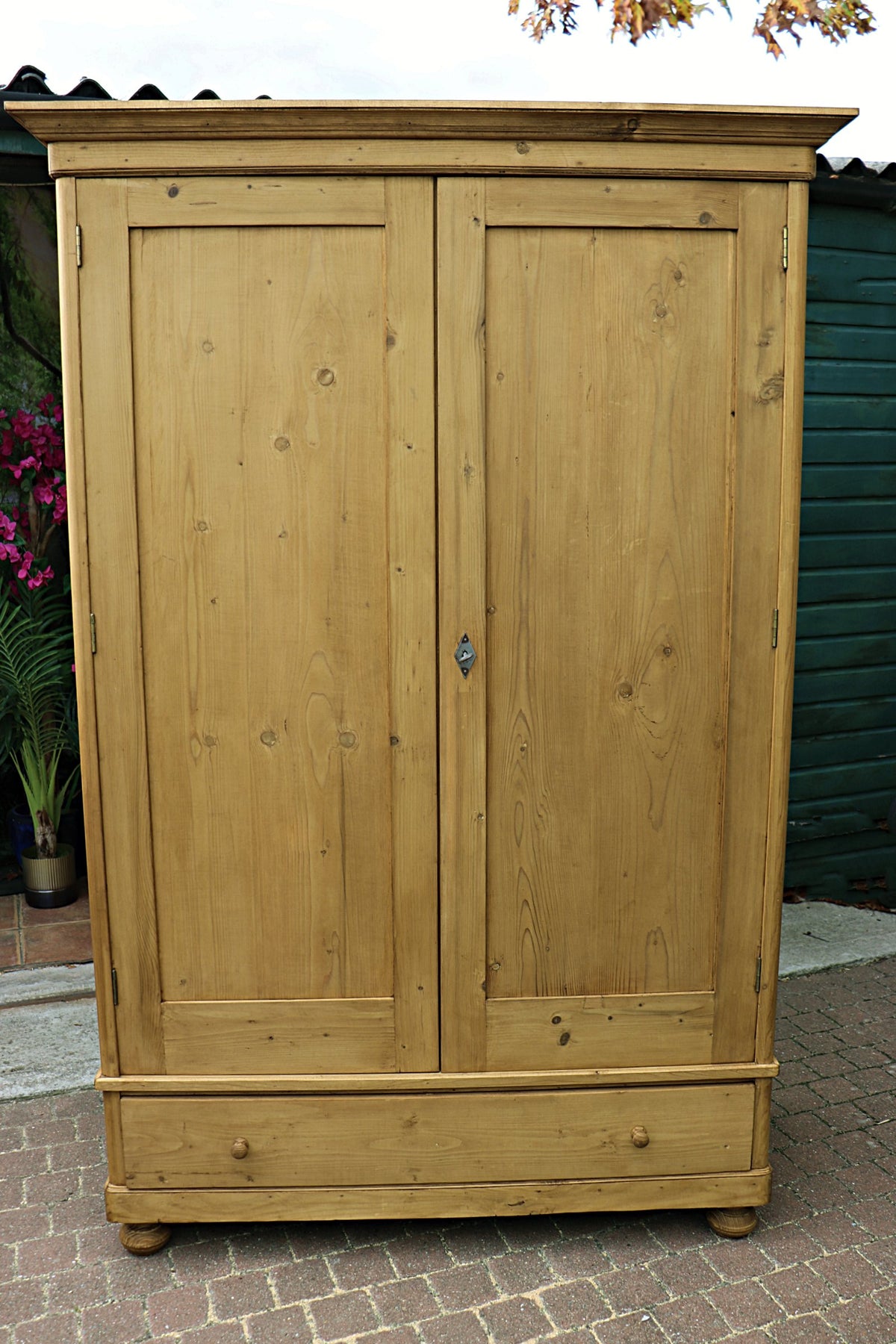💕 Fabulous! Old Antique Pine Double Knock Down/ Sectional Wardrobe 💕