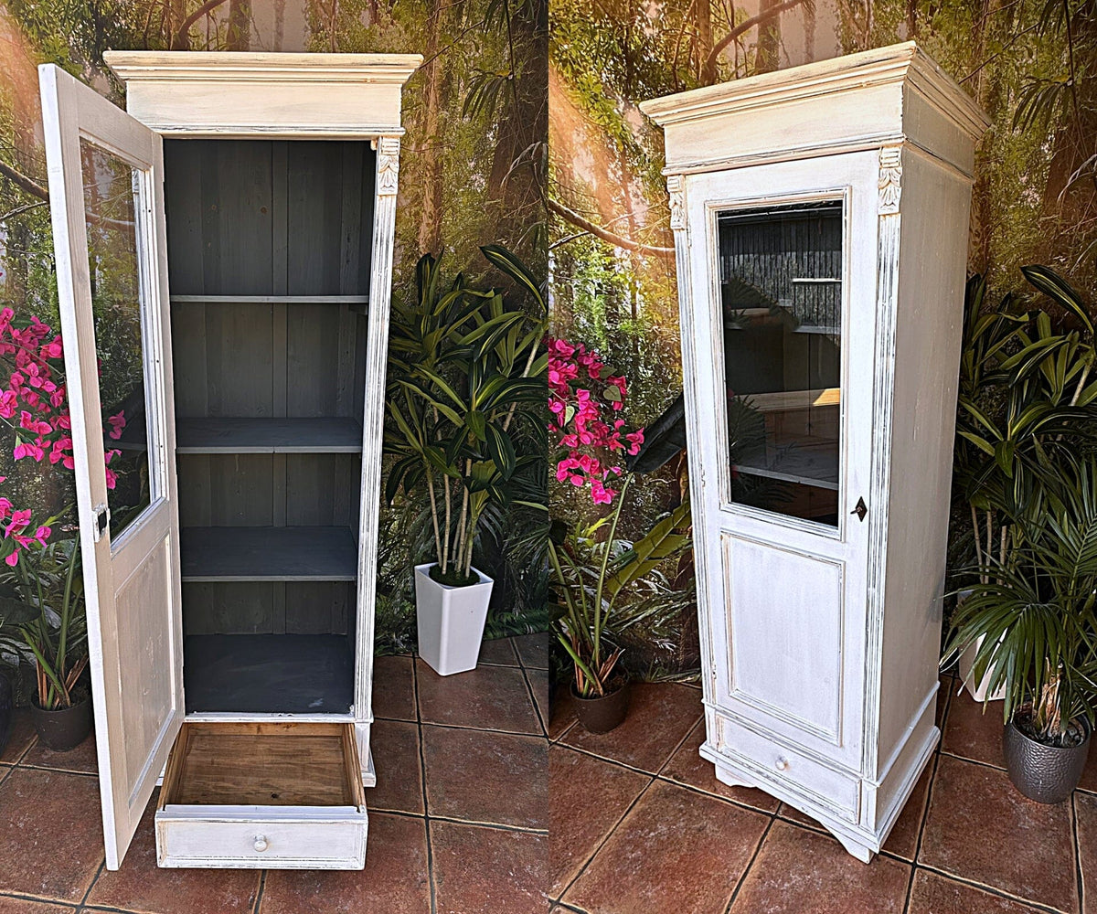 ❤️ Superb! Old Pine/ White Painted Glazed Tall & Slim Display Cupboard/ Cabinet ❤️