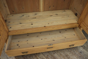 💕 WOW! BIG! OLD ANTIQUE PINE DOUBLE KNOCK DOWN WARDROBE 💕 - oldpineshop.co.uk