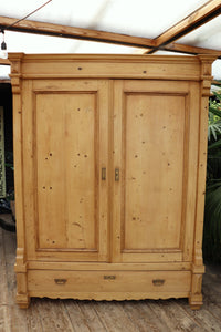 💕 WOW! BIG! OLD ANTIQUE PINE DOUBLE KNOCK DOWN WARDROBE 💕 - oldpineshop.co.uk