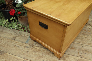 ❤️ EXCEPTIONAL! OLD PINE BLANKET BOX/ CHEST - SECRET DRAWER! ❤️ - oldpineshop.co.uk