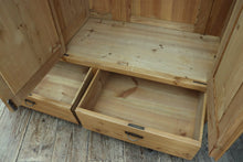 💖 WOW! QUALITY! OLD PINE TRIPLE KNOCK DOWN COMBINATION WARDROBE 🤩 - oldpineshop.co.uk