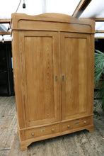 ❤️ Lovely & Large Old Pine 'Knock Down' Double Wardrobe ❤️ - oldpineshop.co.uk