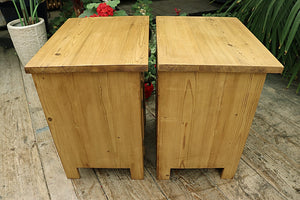 💕 Unusual Low/Wide Pair Old Pine Bedside Cabinets/Cupboards/Tables 💕 - oldpineshop.co.uk