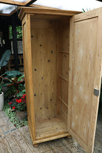 ❤️ Nice Chunky Old Pine Tall Cabinet Linen/Larder/Cupboard/Wardrobe 😍 - oldpineshop.co.uk