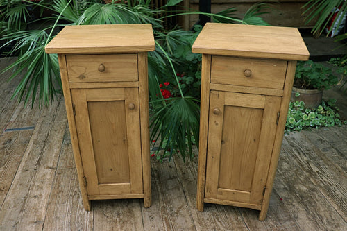 ❤️ Lovely Slim Pair of Old Antique Stripped Pine Bedside Cabinets/ Cupboards ❤️ - oldpineshop.co.uk