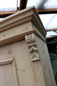 💖 Awaiting Waxing - Gorgeous Old Pine 2 Door Cupboard - Larder/Linen/Wardrobe - oldpineshop.co.uk