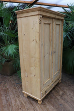 💖 Awaiting Waxing - Gorgeous Old Pine 2 Door Cupboard - Larder/Linen/Wardrobe - oldpineshop.co.uk