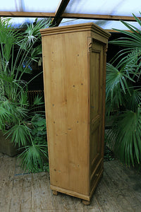 😍 Fantastic Old Pine Tall Cabinet/ Linen/ Larder/ Cupboard/ Small Wardrobe - oldpineshop.co.uk