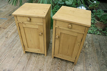🤩 Fab Quality Pair Old Antique Mid 20th Century Pine Bedside Cabinets/Cupboards 🤩 - oldpineshop.co.uk