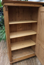 🤩 Fab Old Victorian Pine Cupboard-Linen/Larder/Food/Shelves/Wardrobe 🤩 - oldpineshop.co.uk