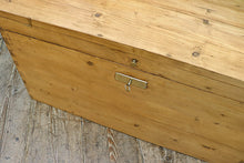❤️ Lovely Old Pine Domed Blanket Box/ Chest/ Trunk/ With Key! ❤️ - oldpineshop.co.uk