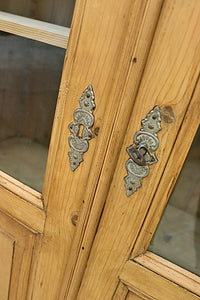 💖 WOW! Old Victorian Pine Glazed Display Cupboard/Cabinet/Linen/Larder 💖 - oldpineshop.co.uk