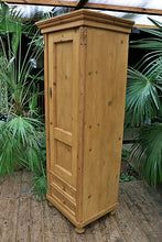 💖 Gorgeous Old Pine Tall Cupboard-Linen/Larder/Housekeeping/Wardrobe 💖 - oldpineshop.co.uk