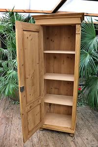 😍 Fab! Old Pine Tall Cupboard/ Linen/Larder/ Housekeepers/ Wardrobe - oldpineshop.co.uk