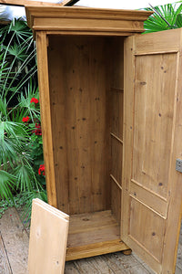 💖 Beautiful! Old Pine Tall Slim Cupboard-Linen/ Larder/ Housekeeping/ Wardrobe 💖 - oldpineshop.co.uk