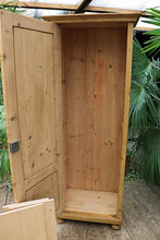 😍 Fantastic! Old Pine Tall Cupboard-Linen/ Larder/ Housekeeping/ Wardrobe 😍 - oldpineshop.co.uk