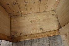 🤩 Gorgeous Old Victorian Pine Glazed Display Cupboard/Cabinet/Linen/Larder 😍 - oldpineshop.co.uk