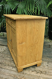 💖 Beautiful Large/ Chunky Old Pine Dresser Base/ Sideboard/ TV Stand 💖 - oldpineshop.co.uk