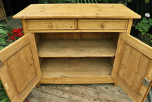 💖 Beautiful Large/ Chunky Old Pine Dresser Base/ Sideboard/ TV Stand 💖 - oldpineshop.co.uk