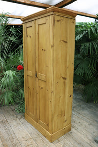 💖 Stunning! Old Victorian Pine 2 Door Cupboard - Larder/ Linen/ Wardrobe 🤩 - oldpineshop.co.uk