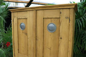 🥰 Beautiful! Large Old Pine 2 Door Vented Cupboard-Food/Larder/Linen 🥰 - oldpineshop.co.uk