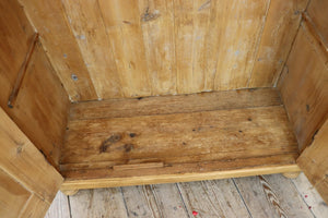 🥰 Beautiful! Large Old Pine 2 Door Vented Cupboard-Food/Larder/Linen 🥰 - oldpineshop.co.uk