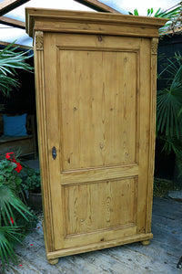 💕 Fantastic! Old Pine 'Housekeepers' Cupboard-Linen/ Larder/ Food/ Wardrobe 💕 - oldpineshop.co.uk