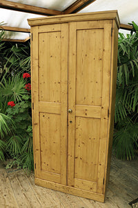 💖 Stunning! Old Antique Victorian Pine 2 Door Cupboard-Larder/Linen/Wardrobe 🤩 - oldpineshop.co.uk