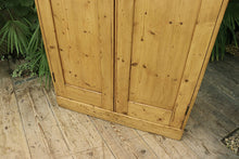 💖 Stunning! Old Antique Victorian Pine 2 Door Cupboard-Larder/Linen/Wardrobe 🤩 - oldpineshop.co.uk