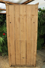 💖 Stunning! Old Antique Victorian Pine 2 Door Cupboard-Larder/Linen/Wardrobe 🤩 - oldpineshop.co.uk