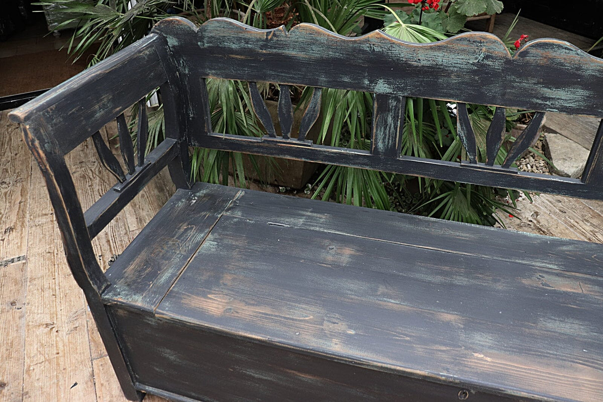 😍 Old (Original) Painted Pine 'Hungarian' Storage/Box Bench/Settle/Pew 😍 - oldpineshop.co.uk