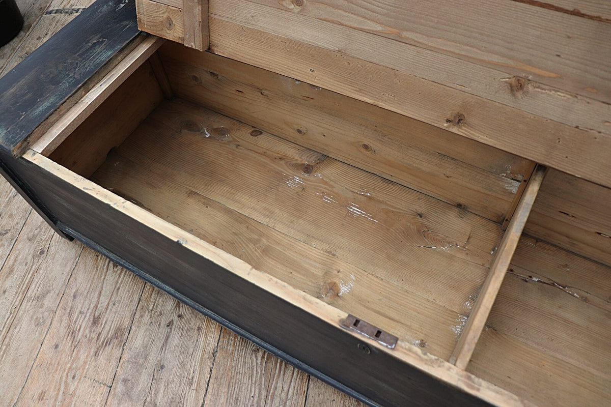 😍 Old (Original) Painted Pine 'Hungarian' Storage/Box Bench/Settle/Pew 😍 - oldpineshop.co.uk