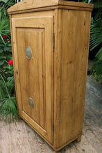 🥰 Gorgeous! Old Pine 6 Drawer Fitted Cupboard-Food/ Linen/ Larder 🥰 - oldpineshop.co.uk