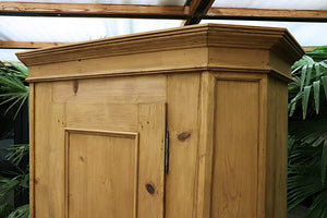 💕 WOW! Big Old Georgian Pine Cupboard-Linen/Larder/Food/Wardrobe 💕 - oldpineshop.co.uk