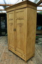 💕 Fantastic! Big Old Pine Combination Wardrobe/ Linen/ Larder/ Kitchen Cupboard 💕 - oldpineshop.co.uk