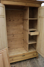 💕 Fantastic! Big Old Pine Combination Wardrobe/ Linen/ Larder/ Kitchen Cupboard 💕 - oldpineshop.co.uk